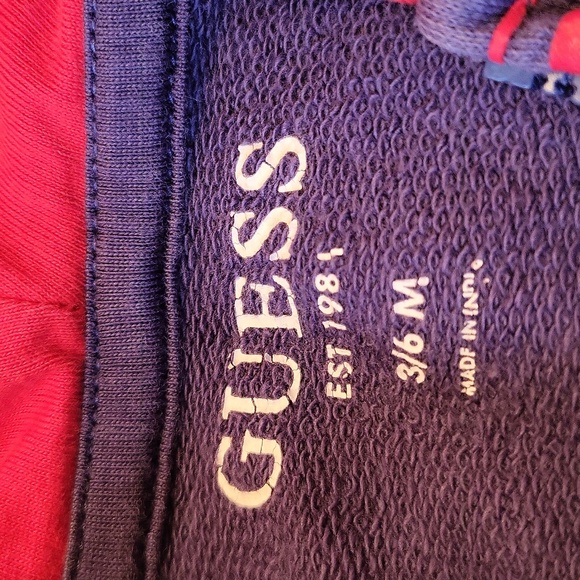 Guess zip up hoodie - Picture 3 of 5
